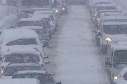 تساقط كثيف للثلوج يتسبب في غلق بعض الطرقات بالبليدة