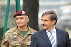 إيطاليا: القصف مبرر إذا كان القذافي موجودا في هدف عسكري