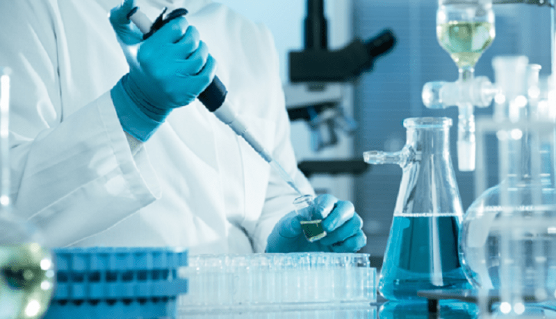 توقيع اتفاقيتي تعاون بين وزارتي العمل والتعليم العالي لإنشاء مخابر حديثة