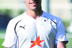 لحـسـن أنـصـح زيــانـي وبـودبـوز بـعـدم الإحـتـفـاظ كثـيـرا بالــكــرة أمــام أمـريـكا