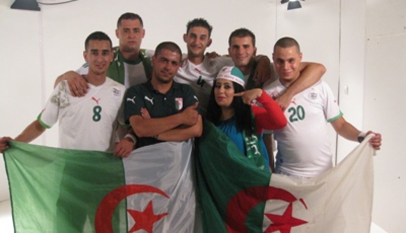 بن لادن الجزائري يغني لـ الخضر