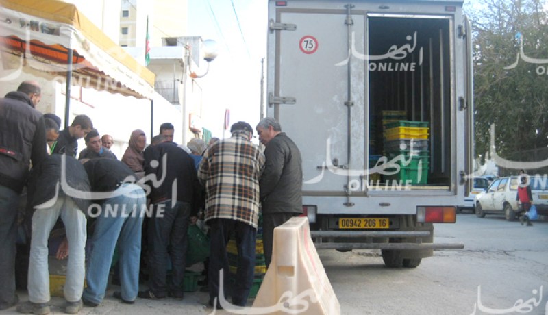 وزير الفلاحة : أزمة الحليب مفتعلة وملبنات خاصة تتلاعب بالبودرة
