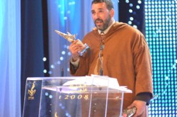 لخضر بوخرص يخطف جائزة أقومي بفكرة مسروقة من عمل تونسي!!