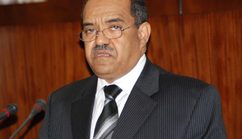 لكصاسي ينصب الأعضاء الجدد للجنة البنكية