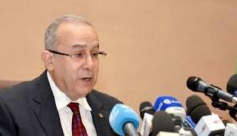 لعمامرة: الدبلوماسية الجزائرية تميزت على الدوام بـ”الاحترافية والاستمرارية”
