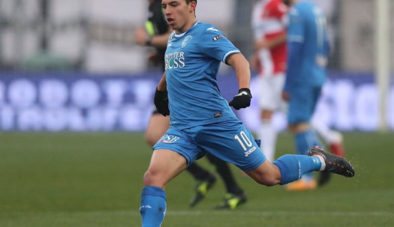 بن ناصر:”أنصار غلطة سراي طالبوني بالإنضمام لفريقهم”