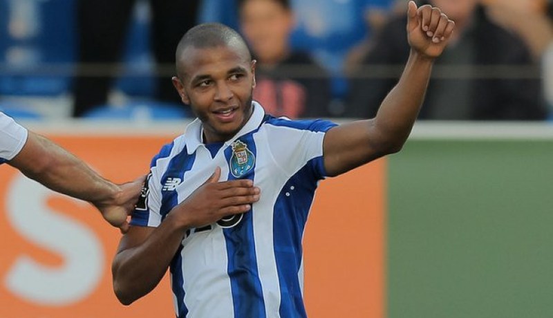 براهيمي ضمن التشكيلة المثالية لهذا الأسبوع