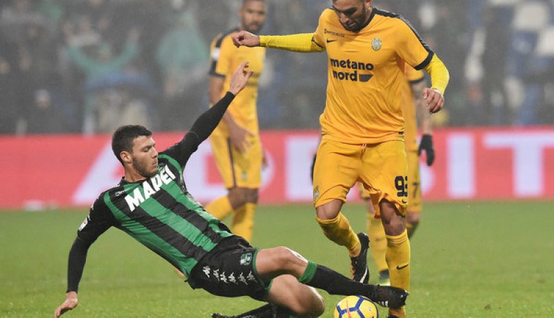 “ساري” يُصر على ضم هذا الجزائري رغم إصابته