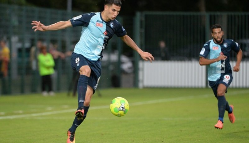 فرحات يواصل أساسيا ويسقط أمام أجاكسيو