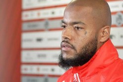 مبولحي يُضيع فُرصة الإنتقال لهذا الفريق