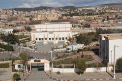 مواطنون يحتجون أمام مقر بلدية مهدية مطالبين برحيل رئيسها بتيارت