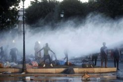 احتجاجات ضد إخلاء مخيمات للمهاجرين في إيطاليا