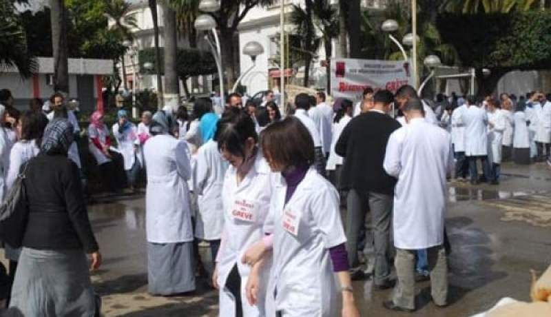 وزارة الصحة تتكفل بمطالب الأطباء المقيمين