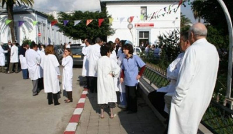 «240 طبيب يطلب شهادات حسن سيرة أسبوعيا للحصول على عمل في الخارج» 