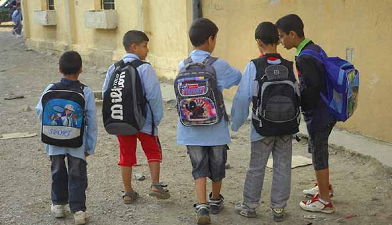توزيع مستلزمات المدرسية للتلاميذ المعوزين بالنعامة
