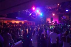 توقيف مغني الملاهي “سيمو” بحوزته 320 قرص مهلوس بالحمامات التونسية