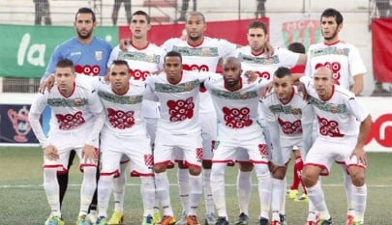 الموب يتعثر الوفاق يضيع الصدارة والعمـيد يحسم الداربي