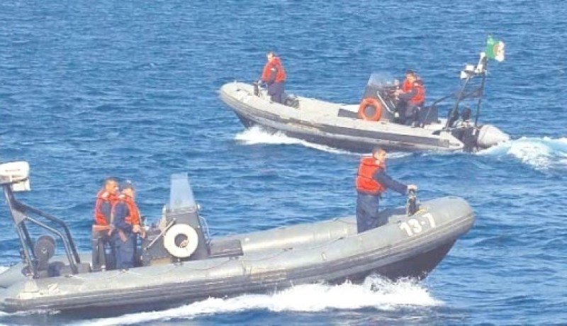 إنقاد 70 مهاجرا غير شرعي في  وهران