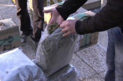 الشرطة تحجز 4 كيلوغرام من الكيف المعالج و1000 قارورة خمر الوادي