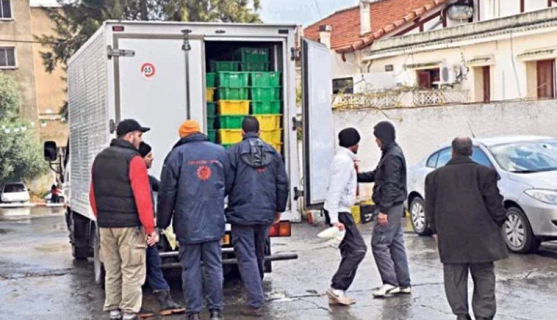 شاحنة نقل الحليب تسحق رأس عجوز بالرمشي في تلمسان