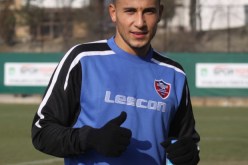 حمـرون يواجه انتقادات لاذعة في رومانيا بعد نشره صورا شبه عاريا وتقليده كريستيانـو رونالـدو