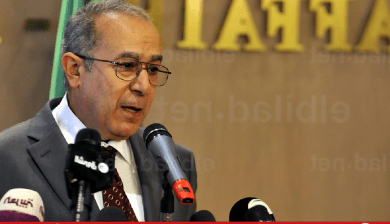 ليبيا تحتاج الى دعم البلدان المجاورة لحل مشاكلها “دون تدخل أجنبي”