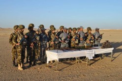 بالصور.. الجيش يحجز 20 كلغ من الكيف المعالج وأسلحة ببرج باجي مختار