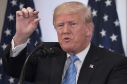 ترامب يعاقب ثلاث دول بسبب “الحرڤة”