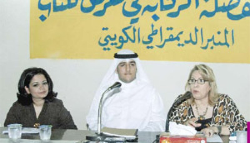 الشاعرة الكويتية “ليلى عثمان” تكشف: اتهموني بالتطرف وعانيت من الرقابة ككل مثقفة عربية