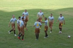 ‮‬الخضر ‬بعقلية الإنتصار لتفادي‮ ‬الإنتحار والعودة إلى الديار‮ ‬