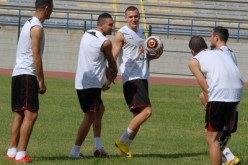 ''الخضر'' تدربوا أمس في 5 جويلية على السابعة.. ولحسن وغزال آخر الملتحقين