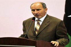 عبد الجليل يحذر من الدخول في حرب أهلية بليبيا