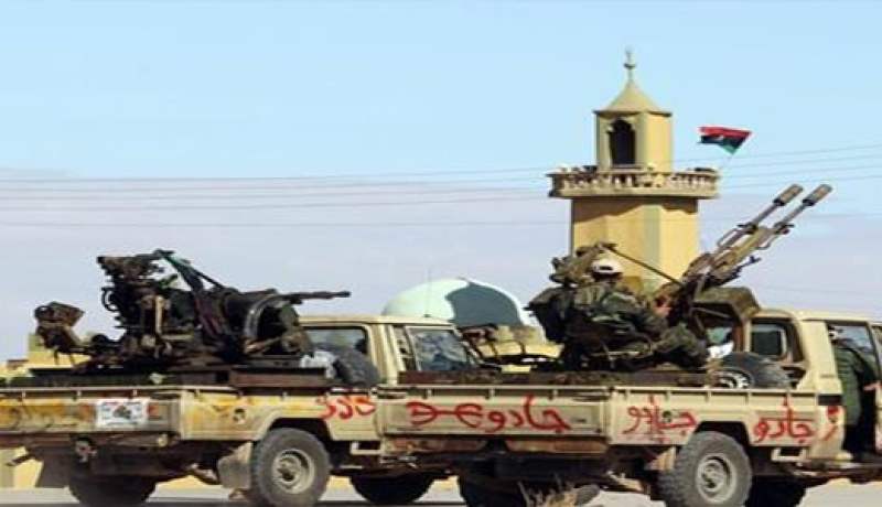 قوات ليبية تشن هجوما جديدا على سرت بعد انتكاسة