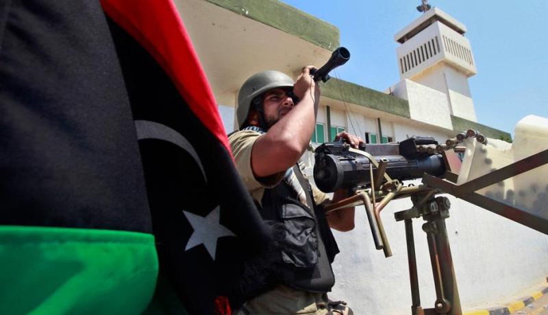 مقتل جندي واصابة اثنين من القوات الخاصة الليبية جراء انفجار لغم ببنغازي