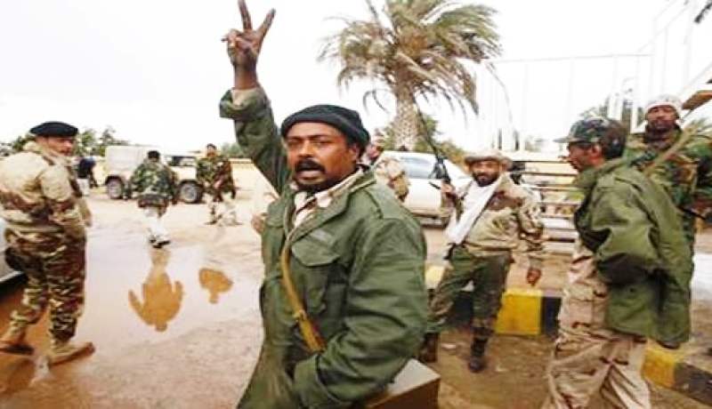 إشتباكات بين موالين للقذافي وقوات الحكومة الإنتقالية في طرابلس