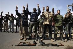 الثوار الليبيون سيطروا على غوالش ويتقدمون جنوب طرابلس