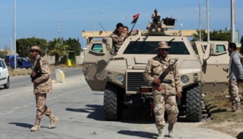 رئيس الوزراء الليبي يأمر الجيش برفع الحصار عن الموانئ النفطية