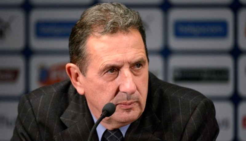 هذا هو جورج ليكنز المدرب الجديد للخضر