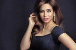 الإعلامية لجين عمران تستعد لحفل زفاف ابنتها