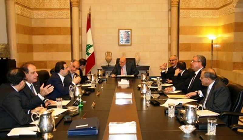 الحكومة اللبنانية تضع خطة لمعالجة أزمة النفايات
