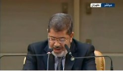 مرسي يندد أمام قمة عدم الانحياز بالنظام الظالم في سوريا