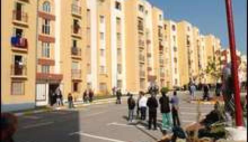 إستلام 800 سكن موجه للقضاء على البناء الهش قريبا في تيسمسيلت