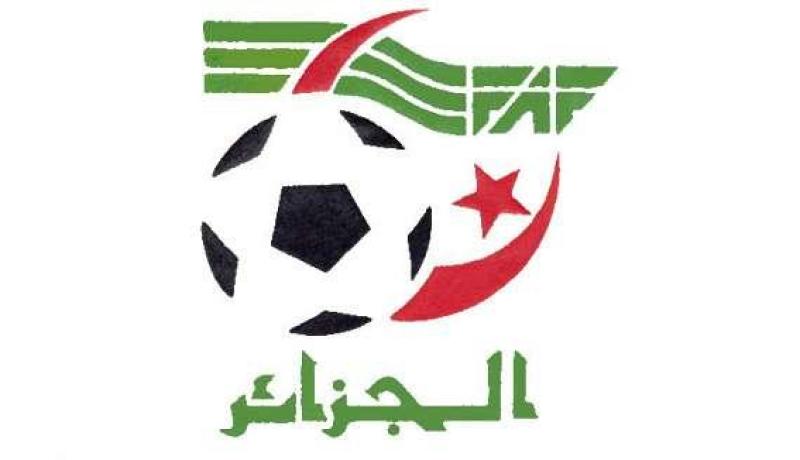 ''الفاف'' تعلن عن قائمة اللاعبين والمدربين الذين سيرافقون ''الخضر'' في المونديال