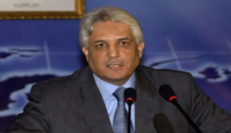 الطيب لوح : منح رخص تشغيل العمالة الأجنبية مرهون بتكوين اليد العاملة الوطنية