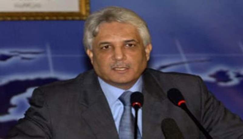 الطيب لوح : منح رخص تشغيل العمالة الأجنبية مرهون بتكوين اليد العاملة الوطنية