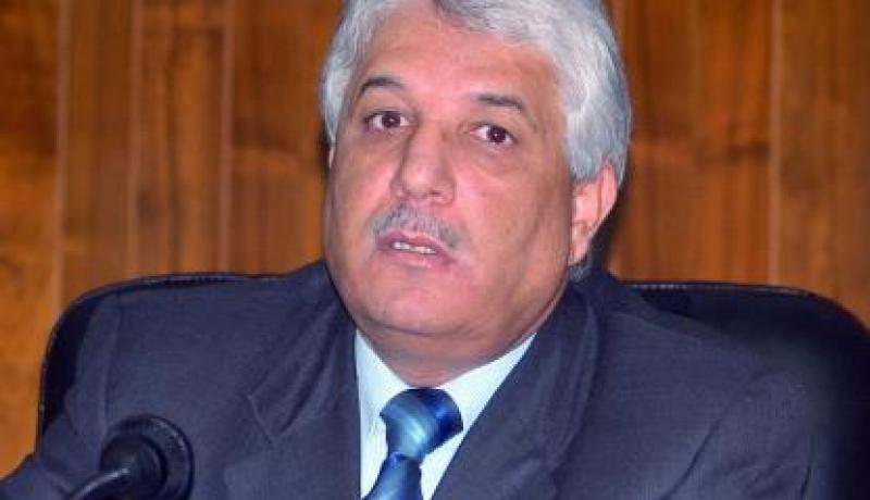 لـــوح يفضّل ''الناس العاقلين''