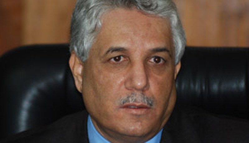“فيزا” للشغل بقصر البخاري