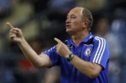 فيرغسون يسخر من تخلي تشلسي عن سكولاري