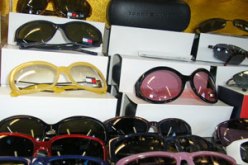 النظارات المقلدة تجعل عيون الجزائريين في خطر