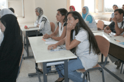 دروس بالجملة والعتبة في مهب الريح